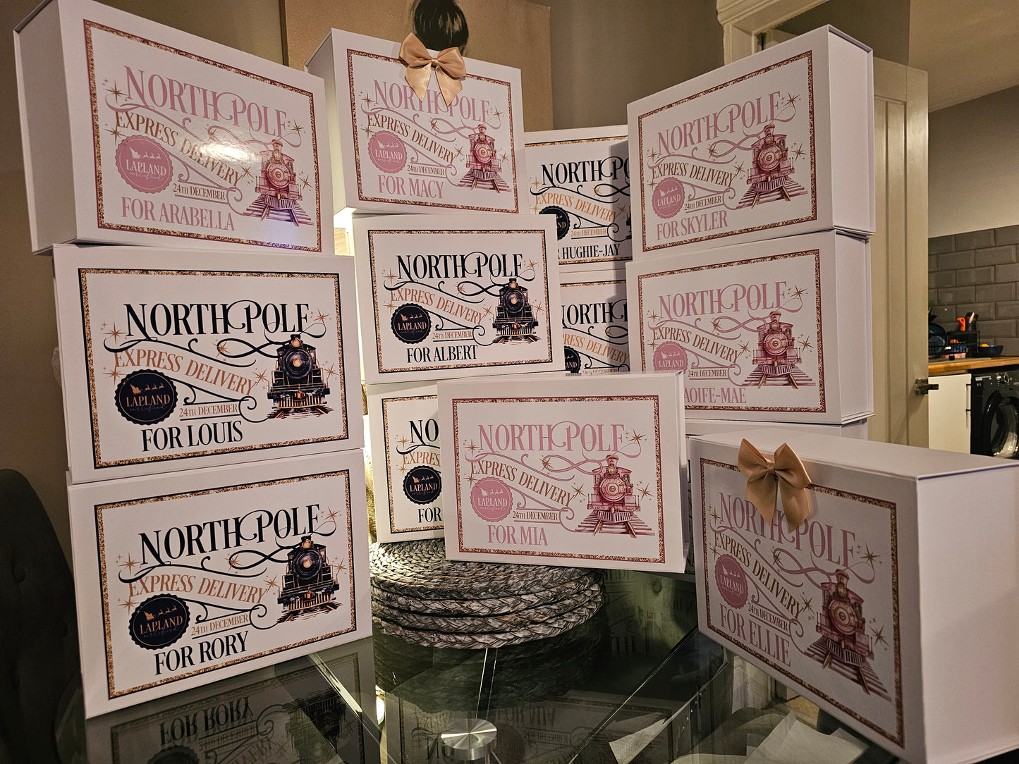 Magnetic North Pole Express Delivery Box